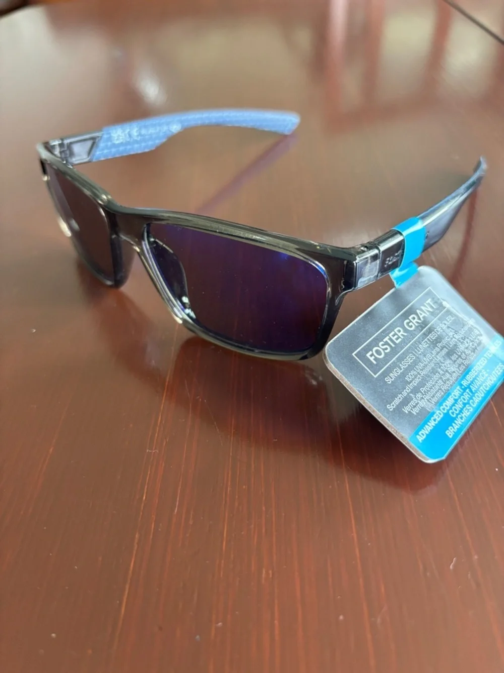 Foster Grant Polarized 100% UVA-UVB,black frame,mirror lens,rubberized temple